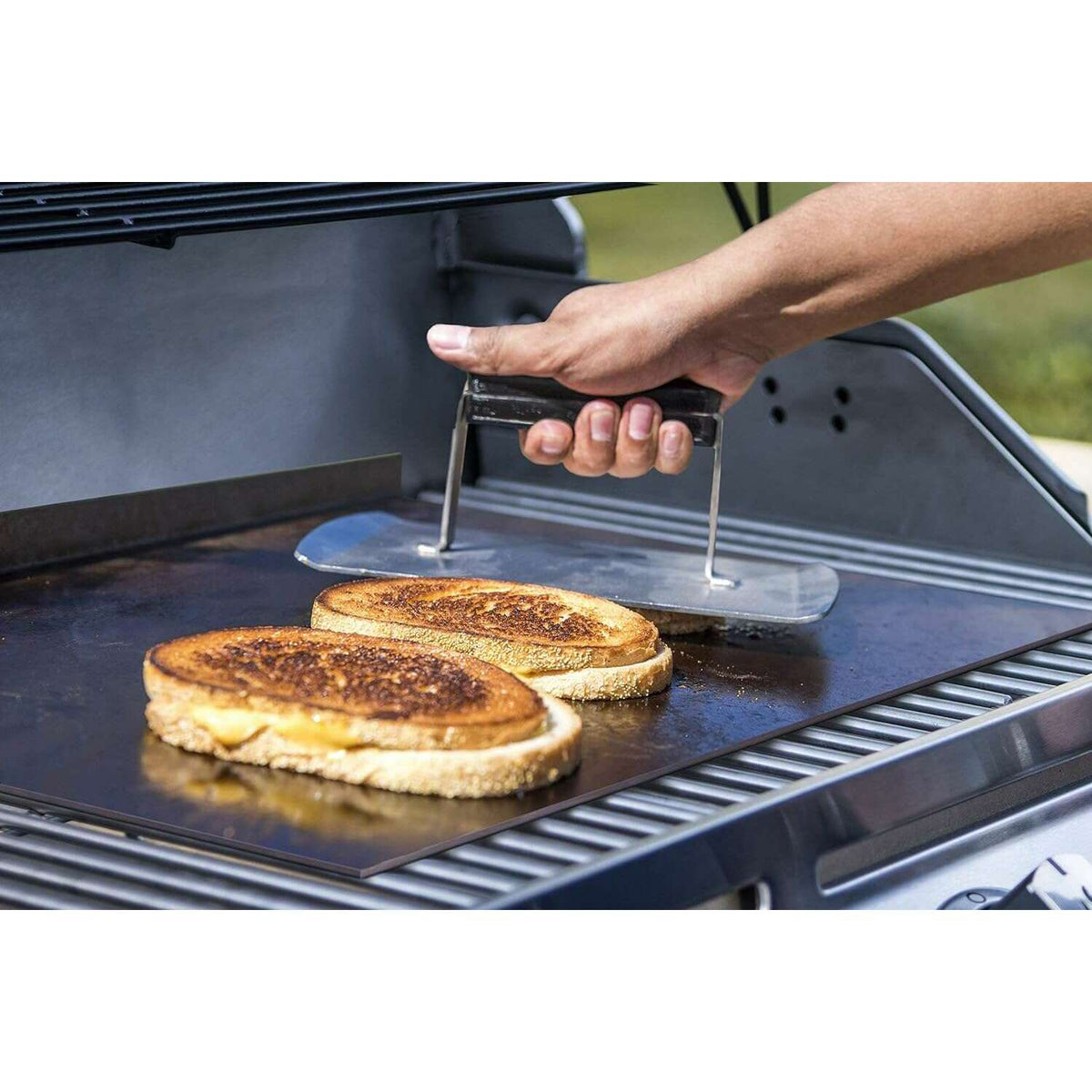 Carbon-Steel Griddle Stone Outdoor Grill Accessories Carbon-Steel Griddle Stone Carbon-Steel Griddle Stone CharBroil