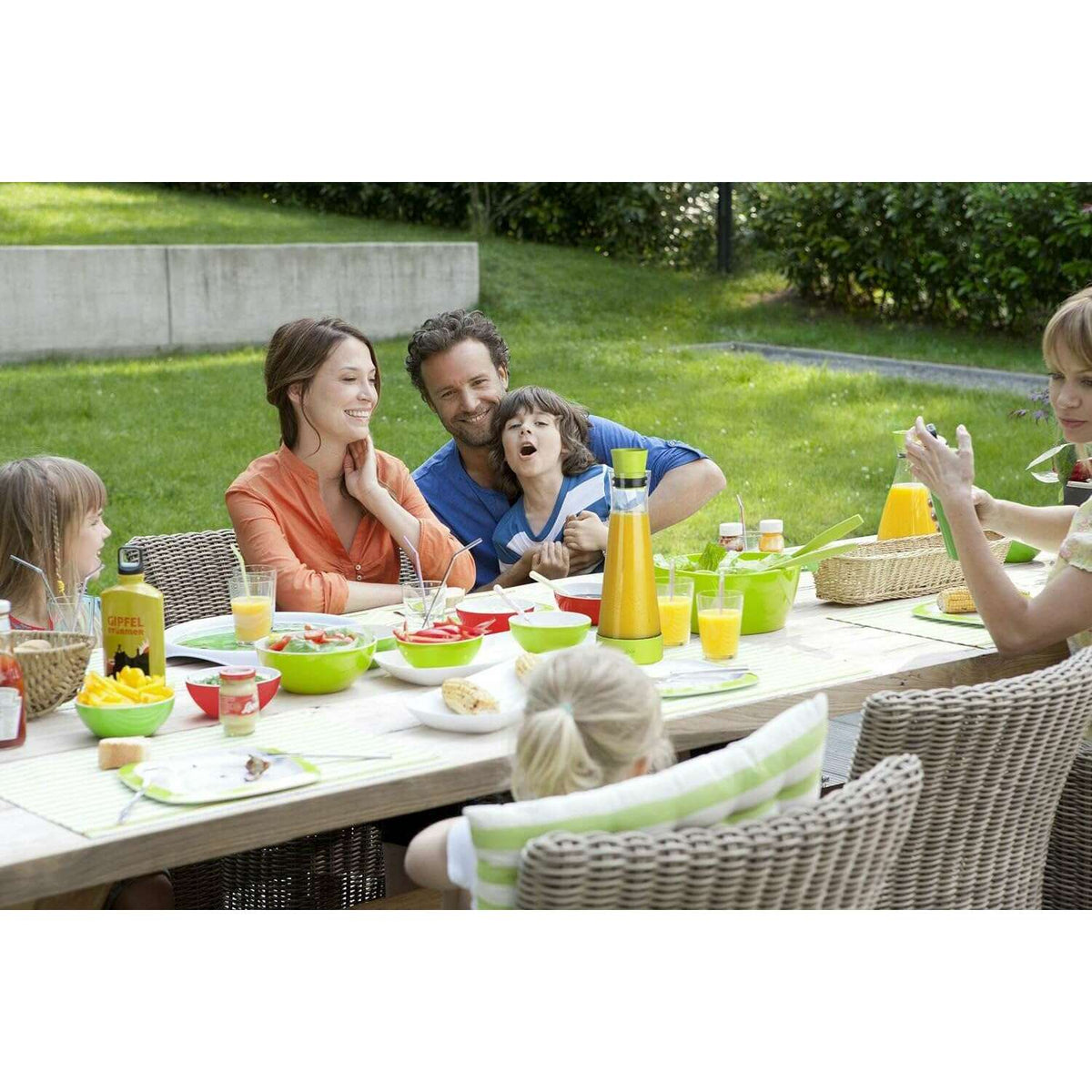 FLOW Friends Cooling Carafe 1L Thermoses FLOW Friends Cooling Carafe 1L FLOW Friends Cooling Carafe 1L Tefal